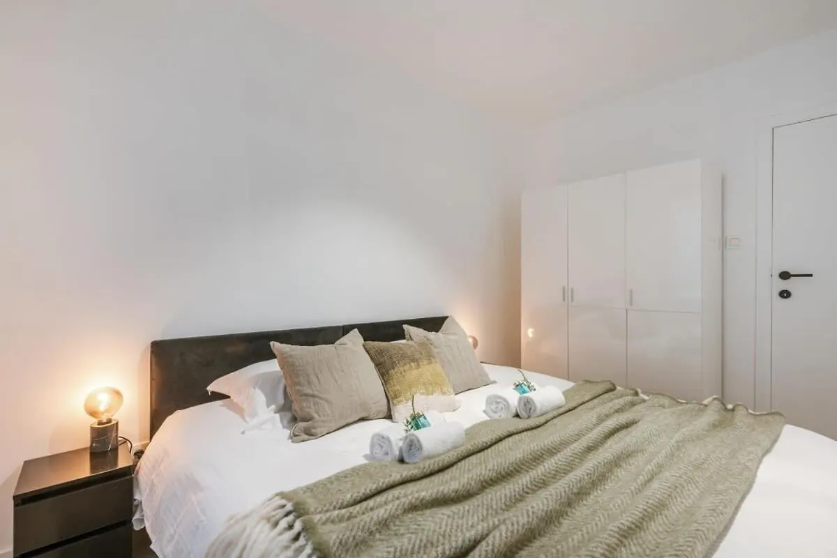 Huswell - Centrally Located Apartment In Middelkerke Belgium